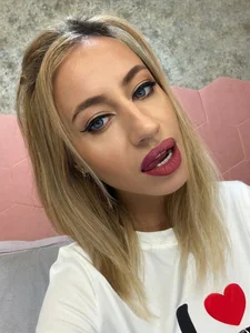 🔥 Hot blonde 🔥 od DeliaMArlow  7 snímek