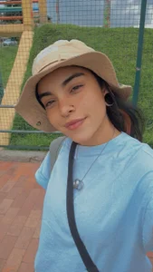 Inferlucyxx Public  5টি ছবি