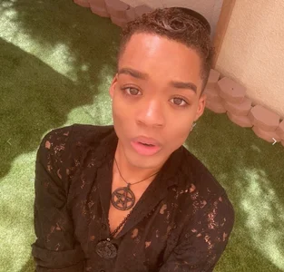 NSFWEros BOY EROS Foto 2