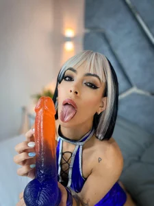 LilitRobins Multicolor DILDO 💙🧡 Bilde 3