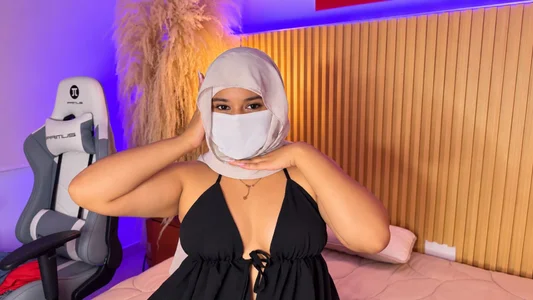 Zafiraa_Kiss Public 사진