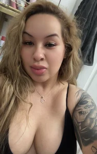 Honey_lips69 💋😈 - {count, plural, one {תמונה אחת} two {שתי תמונות} many {# תמונות} other {# תמונות}}
