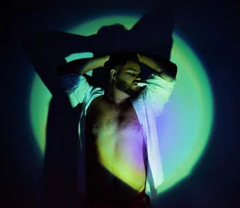 MichaelBear_ UNDER THE LIGHTS🔥✨ Pic 4