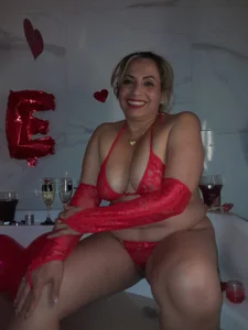 GochitaWild Happy Valentine's Day !! 🥰🥰 slika 3