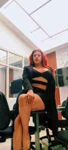 ViolettaNaughty curvy & elegant  4টি ছবি