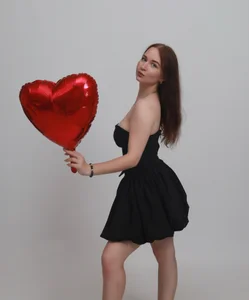 Zdjęcia Uni_ChloeXXX Ready for our date:  5