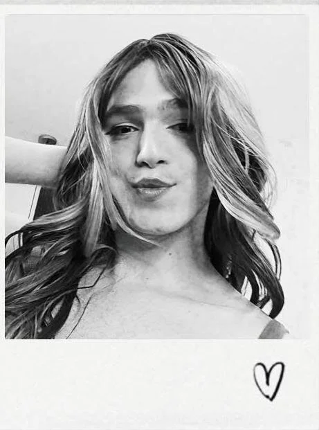 IvannaRosse_ Gambar Trending 2336