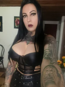 im hot metalhead de Astartexxx  3 photos