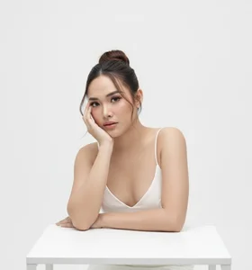 LauraSaintx HAIL ME AS YOUR QUEEN! รูป 