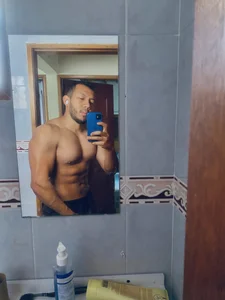 georgeholl Public Pic 6