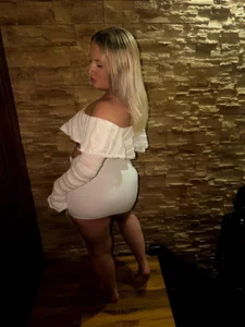 Public de blondebeautyx__  2 Imagens