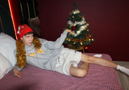 MarkBranston: Christmas mood here ❄️🎁 ( 4 фото)