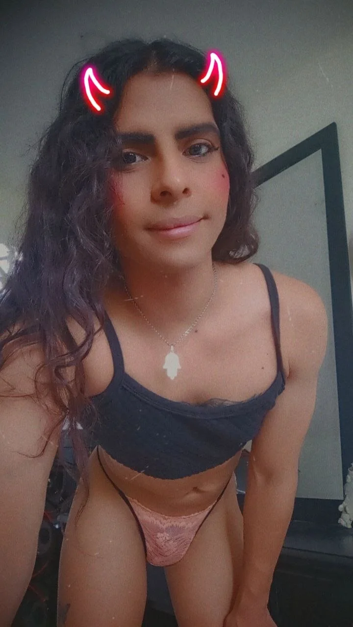 karen_sophia immagine di tendenza 4744
