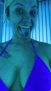 hotNReady6969 Just me 😊 Immagine 