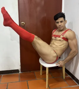 JoseRumbero26 Te gusta el ROJO pasion Immagine  4