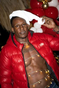 hunter_biggest Merry Christmas, keep enjoying my cock Bilde