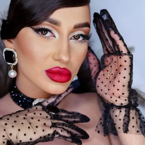 SonyaParker Beauty Sonya ❤  2টি ছবি