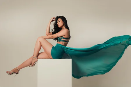 AlanaCraft Esmeralda temptation Pic 6