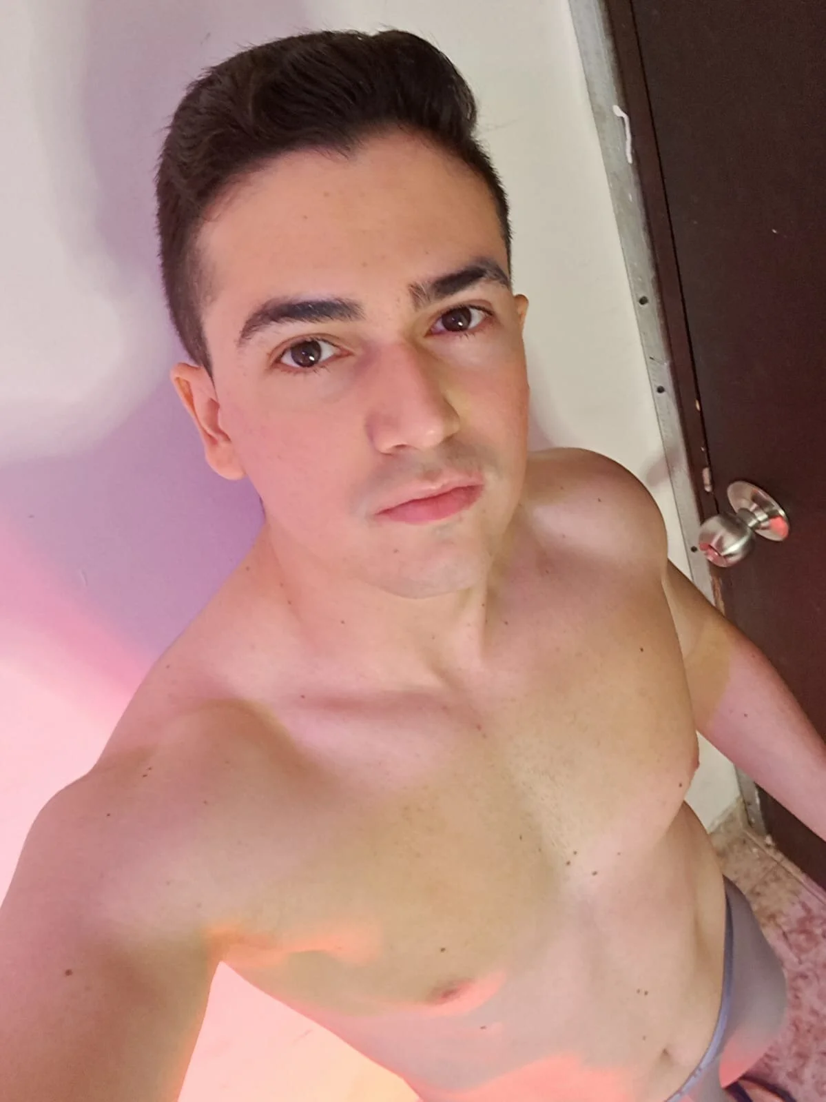 Трендове зображення  9681 CamiloSeed