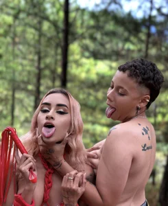 Rob_and_lizzy REAL COUPLE Bilde