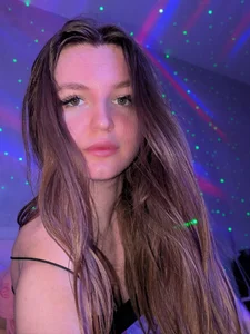 juicy-pussy: Little cute girl ( 9 фото)