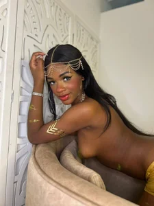 _chloe_adams Sensualitty hey ✨🤩💦 Gambar 3