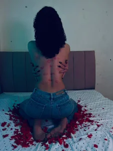 Public de _Shanell  4 Imagens