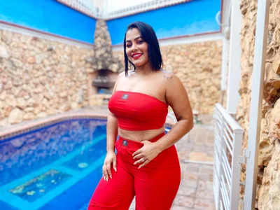 Madi on FIREE 🔥🔥 de Madison-Diaz  3 Imagens