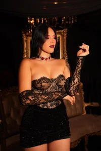 Adalyn_Cute kullanıcısının Sensual LADY gothic 🖤🌙🧛🏻‍♀️ albümü -  7 fotoğraf