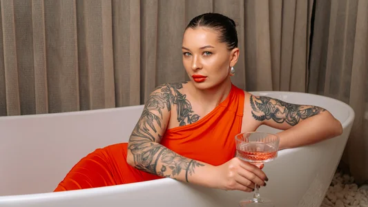 AlexandraBloom Magic of Touch ✨🤍 Εικόνα