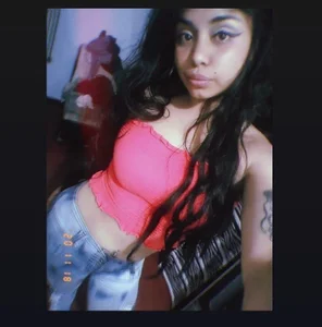 Jennxdolls Public টি ছবি