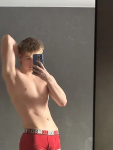 TaylerSigma Public зображення 3