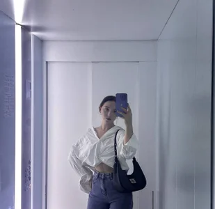 LeonaBelhumeur Public Pic 3