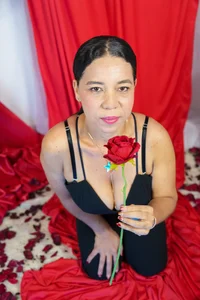 megan_rous_ Public Pic 2