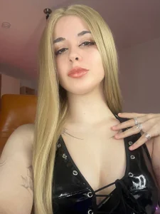 Zdjęcia mollyposhh Public:  5