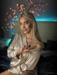 SabrinaSharm Public Foto 7