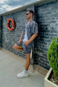 Nate_Oceanのmeの 3枚の写真