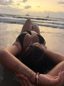 MadisonHunter2024 Enjoying the beach and the sea Pic 4