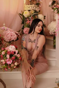 AmberDismond Me and flowers💐💐💐 Immagine  2