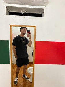 aronm1's XXX Nude Photo 2