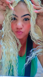 Busty_JessieのPublicの 4枚の写真