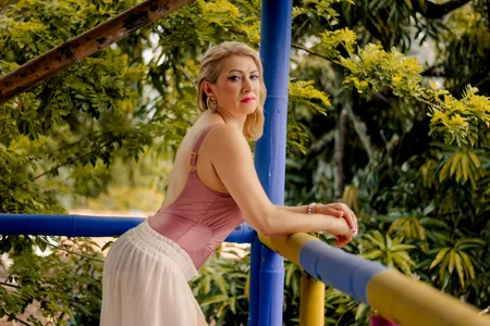 MissEscarleth Hammock Pic 5