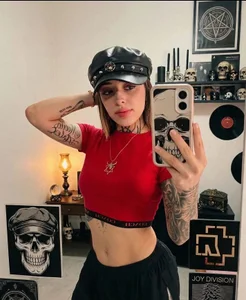 Zdjęcia farichell tender and dark girl: 