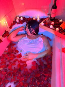 Want an unforgettable date? 💌💋 de KendalMilleer Foto 5