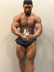 Tyler_Waka01 Me Pic 8