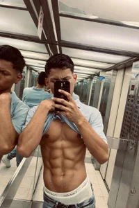 bbchocolate27のYOの 4枚の写真