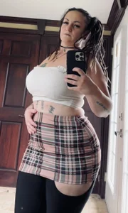 La_Curvy Regarde un échantillon de qui je suis ❤️ Pic 2