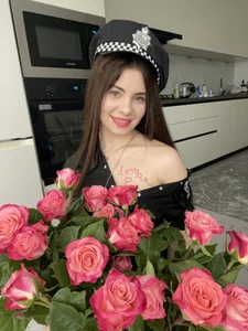 CurlyLara Public Foto 8