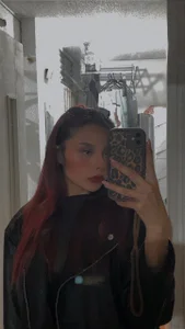 Nickie_reed_ Public Εικόνα 3