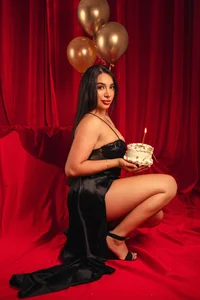 lyrabellini My 22nd Birthday 🎉🥰🎀 Pic 2